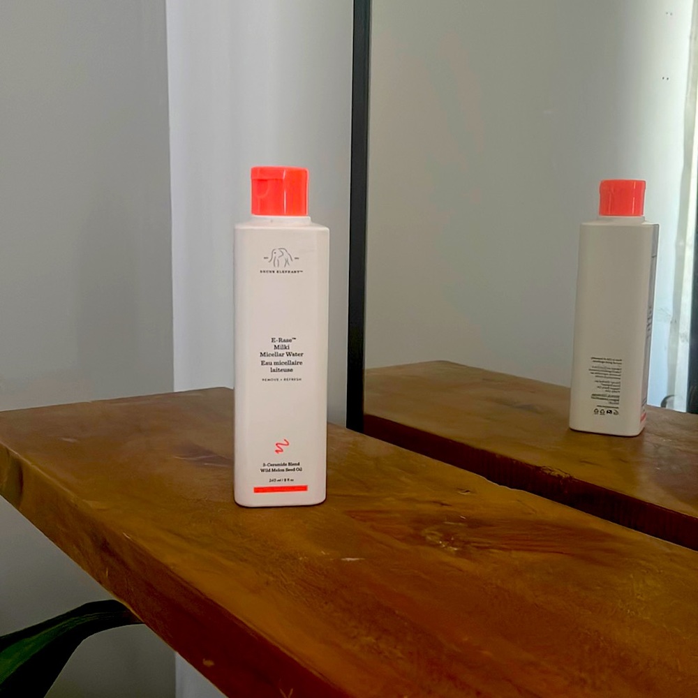 Drunk elephant e-rase milkinmicellar water eau micellaire laiteuse